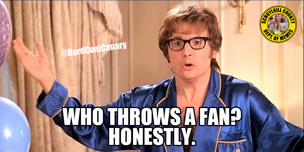who throws a fan austin powers